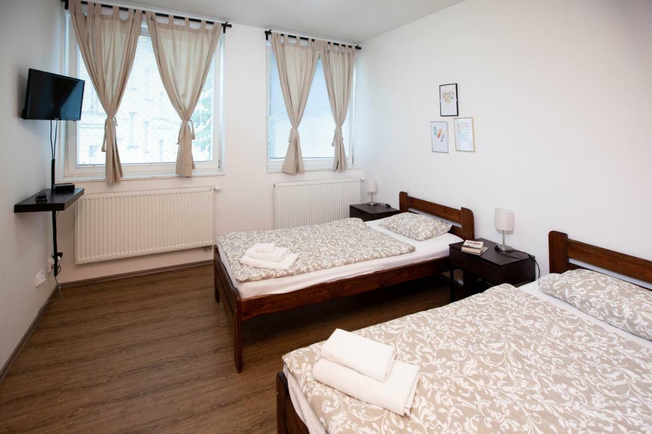 Zizkov Cosy Studio Apartments Praga Exterior foto