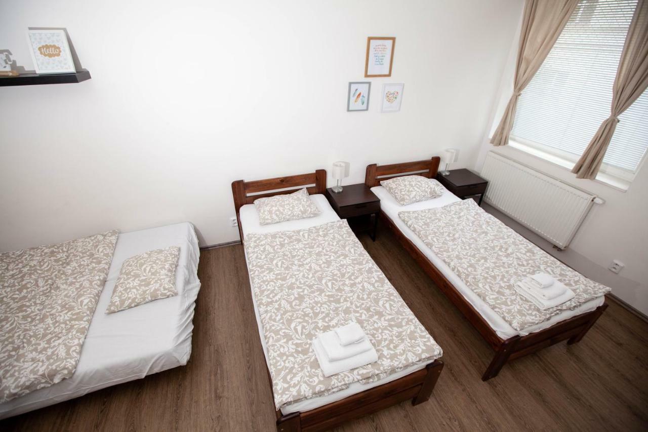 Zizkov Cosy Studio Apartments Praga Exterior foto